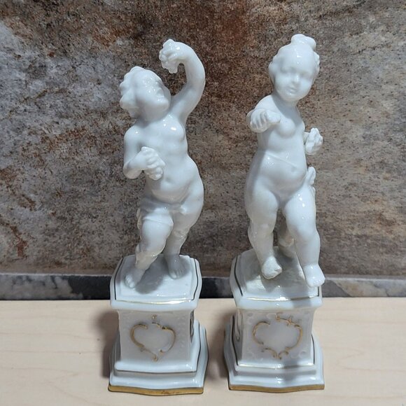 Vintage Pair Hutschenreuther Porcelain Cherubs Putti Four Seasons Figurine